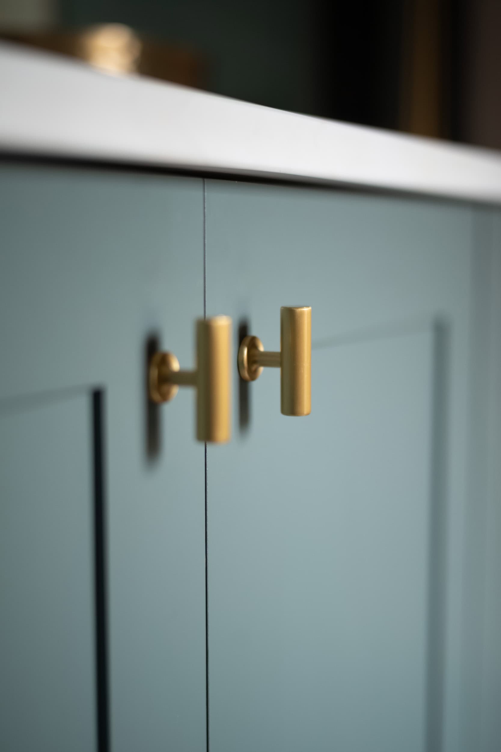 Armac Martin’s Kingsheath Pull Handle and T-Bar in a lacquered satin brass.