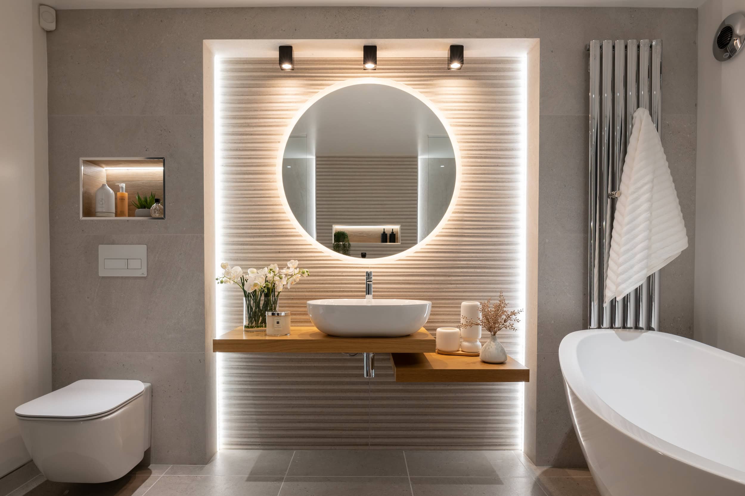 curved elements in bathroom design